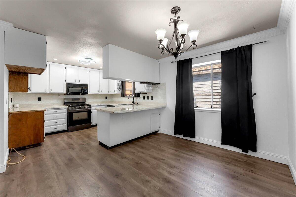 Residential in Shasta Lake 5