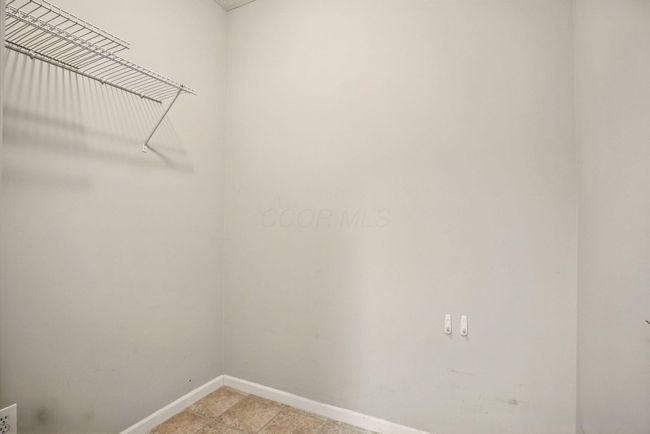 6214 Brickside Dr, Condo with 2 bedrooms, 2 bathrooms and null parking in New Albany OH | Image 15