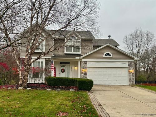 6018 Ravine Ct, Independence Twp, MI, 48348 | Card Image