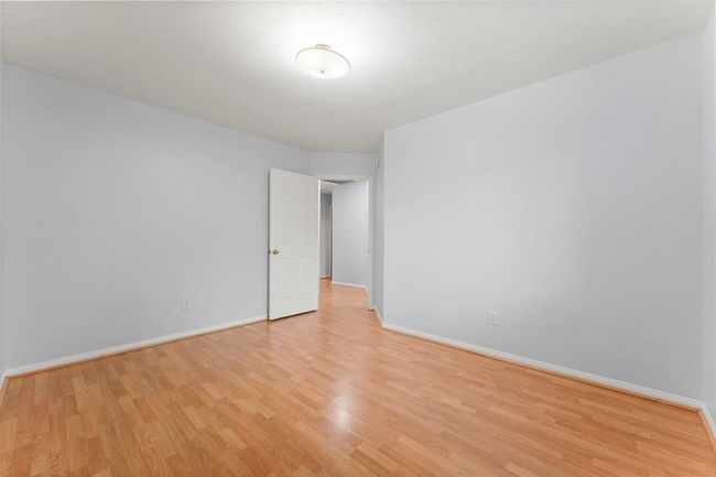1030 Evandale Ln, House other with 4 bedrooms, 2 bathrooms and 2 parking in Sugar Land TX | Image 28