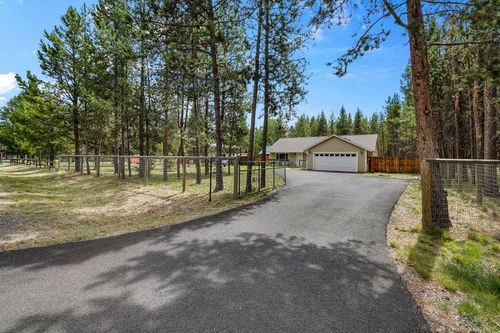 17385 Canvasback Dr, Bend, OR, 97707-2309 | Card Image