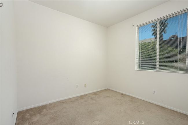 7556 W Avenue L11, House other with 5 bedrooms, 3 bathrooms and 2 parking in Lancaster CA | Image 9