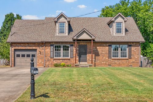 1112 Tobacco Rd, Clarksville, TN, 37042-5862 | Card Image