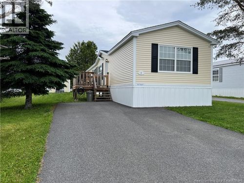 8 Spring Dr, Saint John, NB, E2N1P2 | Card Image