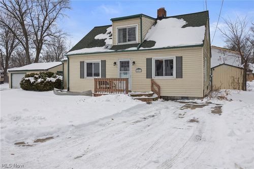 201 Dayton Ave, Huron, OH, 44839-1255 | Card Image