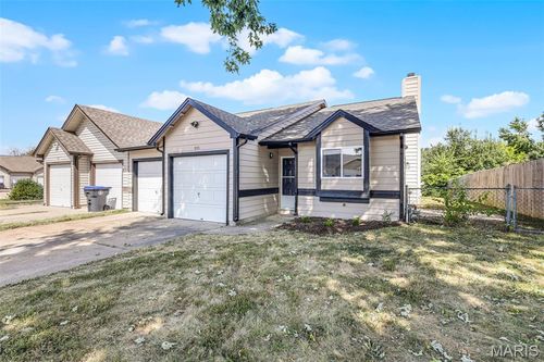 555 Knob Hill Dr, O Fallon, MO, 63366-1249 | Card Image