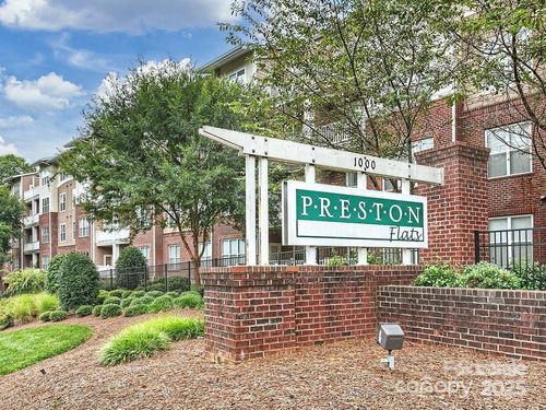 apt-220-1000 E Woodlawn Rd, Charlotte, NC, 28209-2869 | Card Image