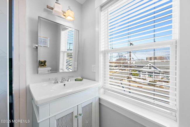 52 Riverdale Ave, House other with 3 bedrooms, 3 bathrooms and null parking in Monmouth Beach NJ | Image 54