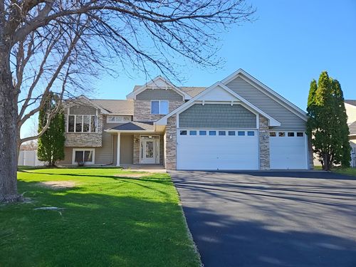 15362 Wintergreen St Nw, Andover, MN, 55304-7737 | Card Image