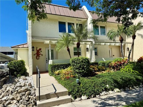 apt-534-800 River Point Dr, NAPLES, FL, 34102-3475 | Card Image