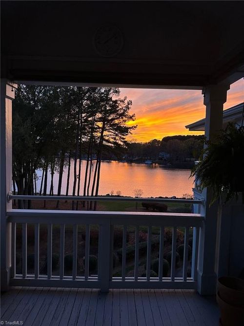 7838 Village Harbor Dr, Cornelius, NC, 28031-8799 | Card Image