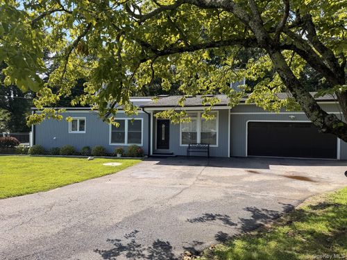 5 Lee Rd, Somers, NY, 10589-2603 | Card Image