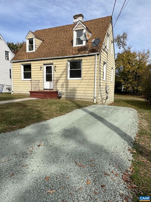 715 Elliott Ave, CHARLOTTESVILLE, VA, 22902-6133 | Card Image