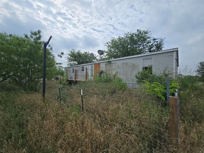 154 Calebs Way, House other with 4 bedrooms, 2 bathrooms and 1 parking in Bastrop TX | Image 8
