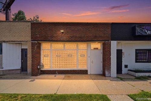 18060 James Couzens Fwy, Detroit, MI, 48235-2646 | Card Image