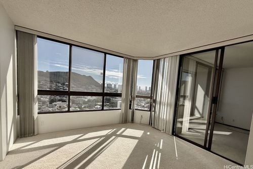 apt-2202-55 S Judd St, Honolulu, HI, 96817-2628 | Card Image