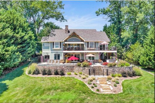 308 Pine Dr, Huddleston, VA, 24104-3013 | Card Image