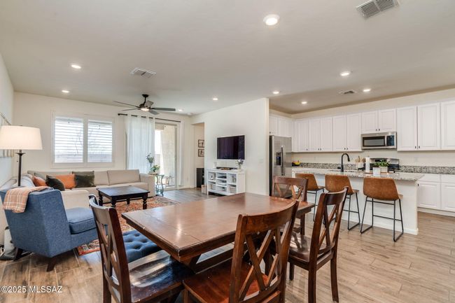 12-web-or-mls-Sunlit Peak Dr-12 | Image 7