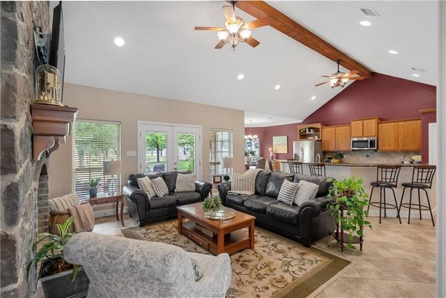 6443 Hardy Weedon Rd, House other with 3 bedrooms, 2 bathrooms and 1 parking in College Station TX | Image 4