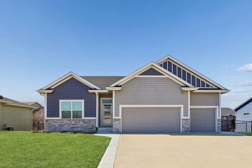 1904 Nw Prairie Creek Dr, Grimes, IA, 50111-5144 | Card Image