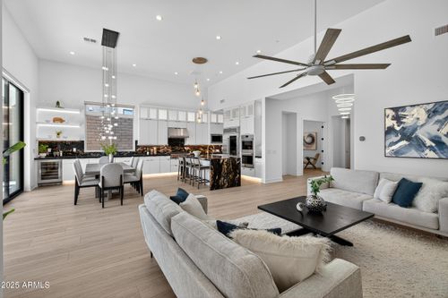 14141 E Highland Ave, Fountain Hills, AZ, 85268-5106 | Card Image