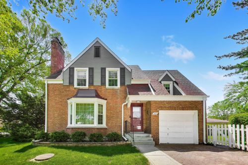 5601 Carol Ave, Morton Grove, IL, 60053-3152 | Card Image