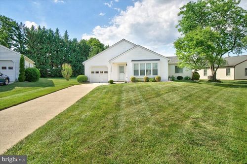 6864 Snowberry Ct, FREDERICK, MD, 21703-7185 | Card Image