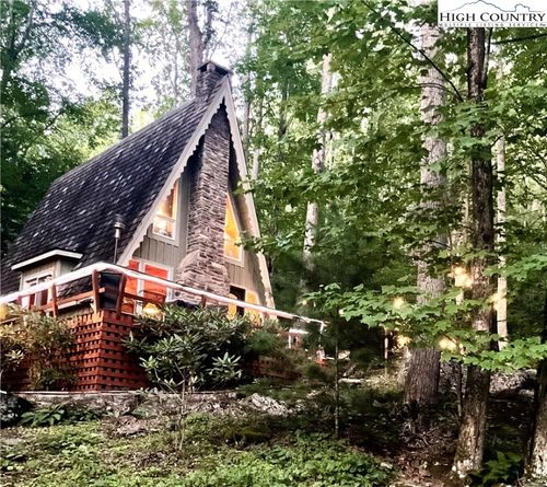 233 Cherry, Boone, NC, 28607-5752 | Card Image