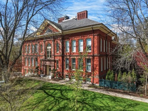 402-35 New South Street, Northampton, MA, 01060 | Card Image