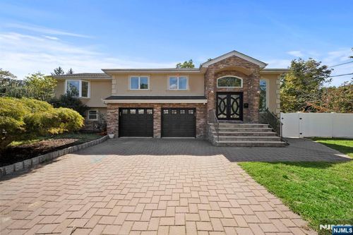 234 Willow Ave, Pompton Lakes, NJ, 07442-2431 | Card Image