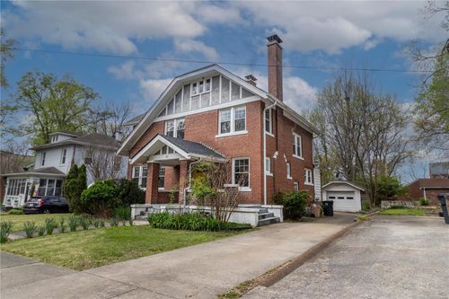 381 N Park Ave, Cape Girardeau, MO, 63701-5449 | Card Image