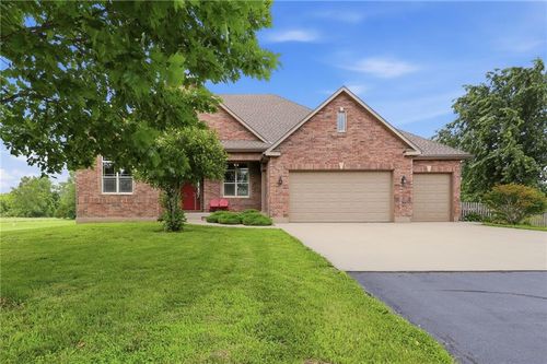 31502 E Heidelberger Rd, Buckner, MO, 64016-9250 | Card Image