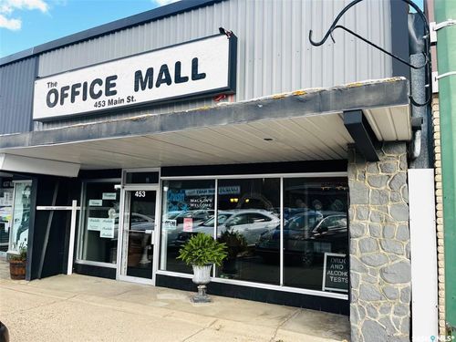 453 Main St, Esterhazy, SK, S0A0X0 | Card Image