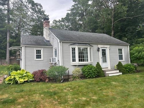 211 Parker St, East Longmeadow, MA, 01028-2612 | Card Image