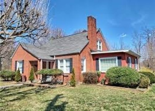 304 N Church Ave, West Jefferson, NC, 28694-9550 | Card Image