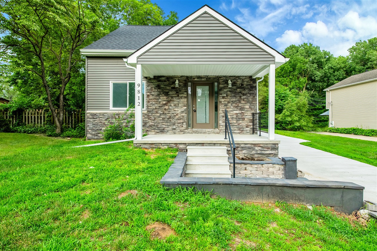 Wayne Rd, Livonia, MI 48150