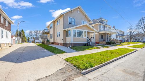 1021 Bluff Ave, Sheboygan, WI, 53081-2654 | Card Image