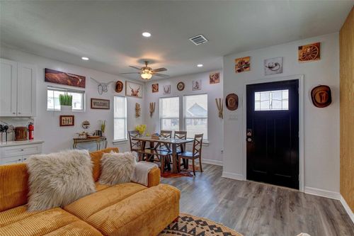 9816 Masterson St, Houston, TX, 77029-4224 | Card Image