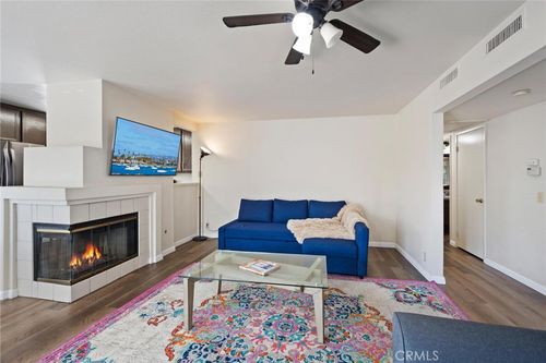 69-7320 Calle Cristobal, San Diego, CA, 92126-6070 | Card Image