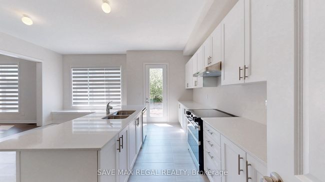 4 Rail Trail Crt, House other with 5 bedrooms, 4 bathrooms and 4 parking in Sutton West ON | Image 12