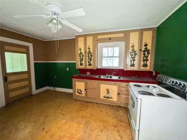 1103 N Avenue D, House other with 3 bedrooms, 1 bathrooms and null parking in Haskell TX | Image 8
