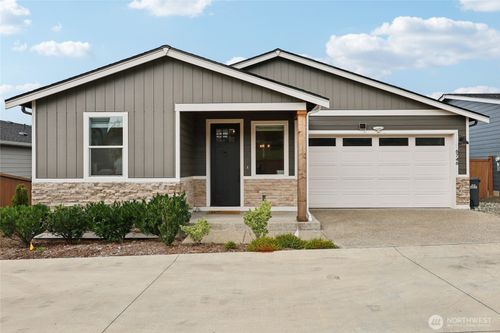 6746 44th St Ne, Marysville, WA, 98270-6900 | Card Image