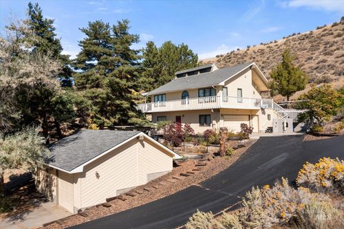 8200 W Spring Creek Way, Boise, ID, 83714-9667 | Card Image