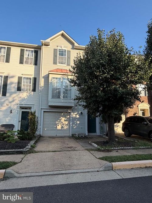 7866 Dogue Indian Cir, LORTON, VA, 22079-2145 | Card Image
