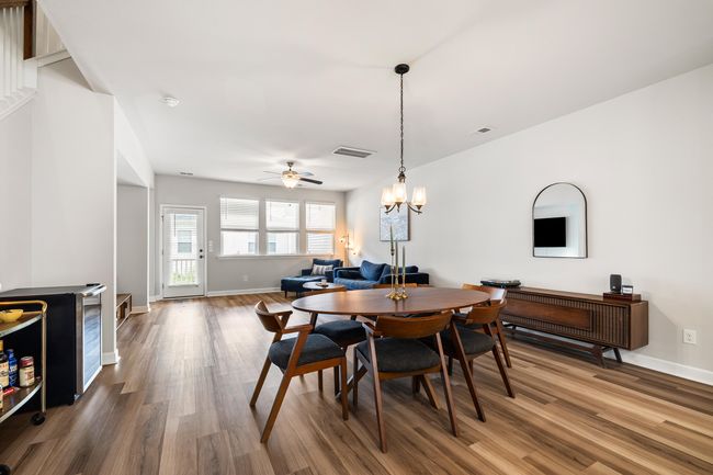 582 McLernon Trace-Dining Table-2 | Image 11