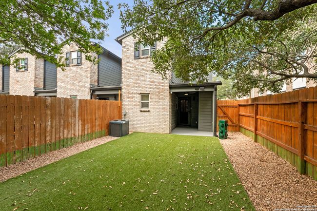 APT-101 - 2718 Old Field Dr, Townhouse with 2 bedrooms, 3 bathrooms and null parking in San Antonio TX | Image 28