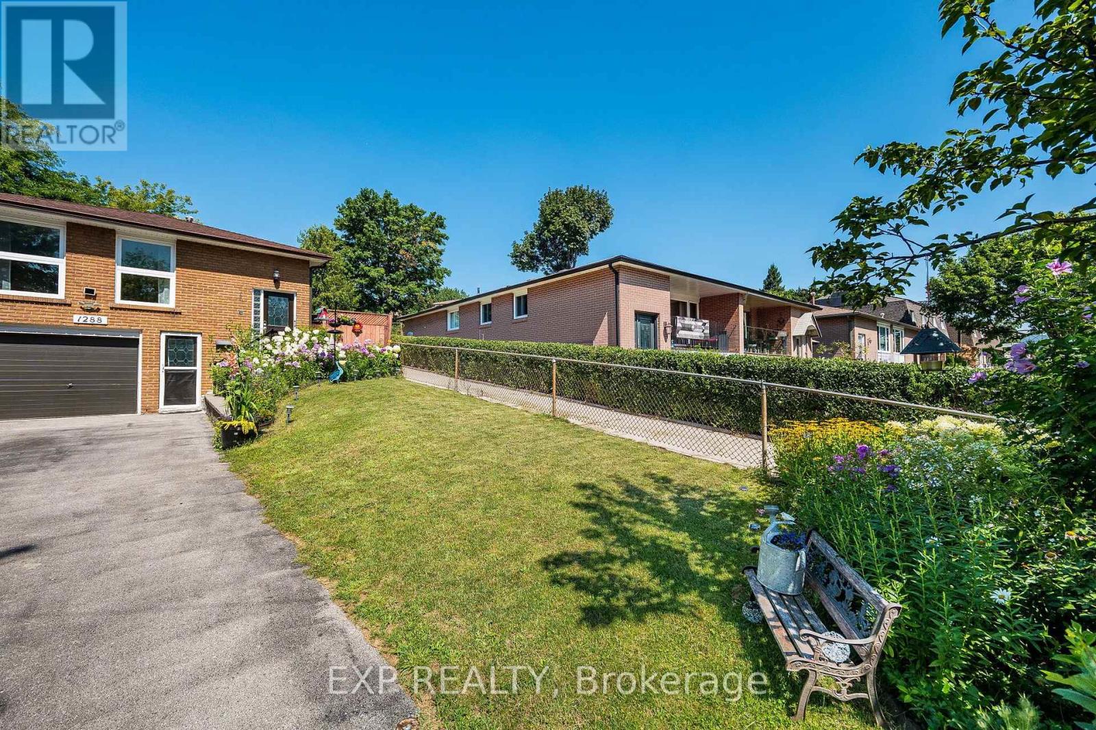 Residential in Mississauga (Clarkson) 3