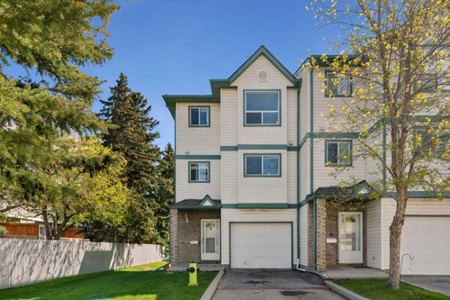 222 Anderson Grove Sw, Calgary, AB, T2W6H7 | Card Image