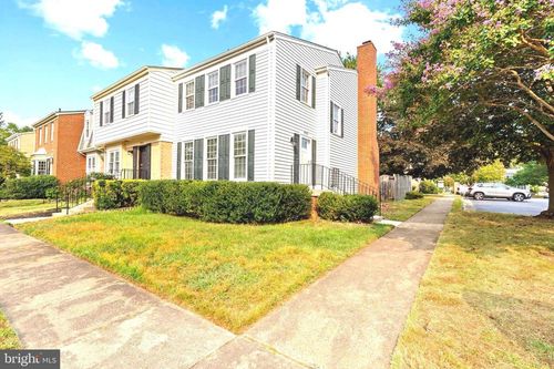 9932 Longford Ct, VIENNA, VA, 22181-6070 | Card Image