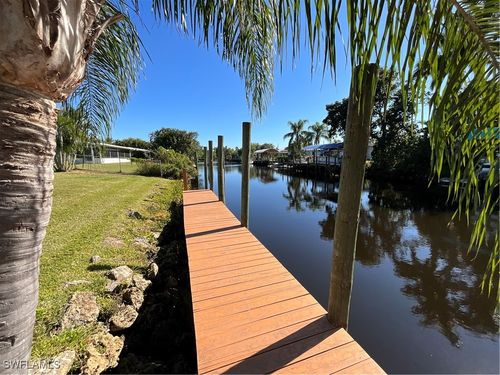 1712 Club House Rd, NORTH FORT MYERS, FL, 33917-2518 | Card Image